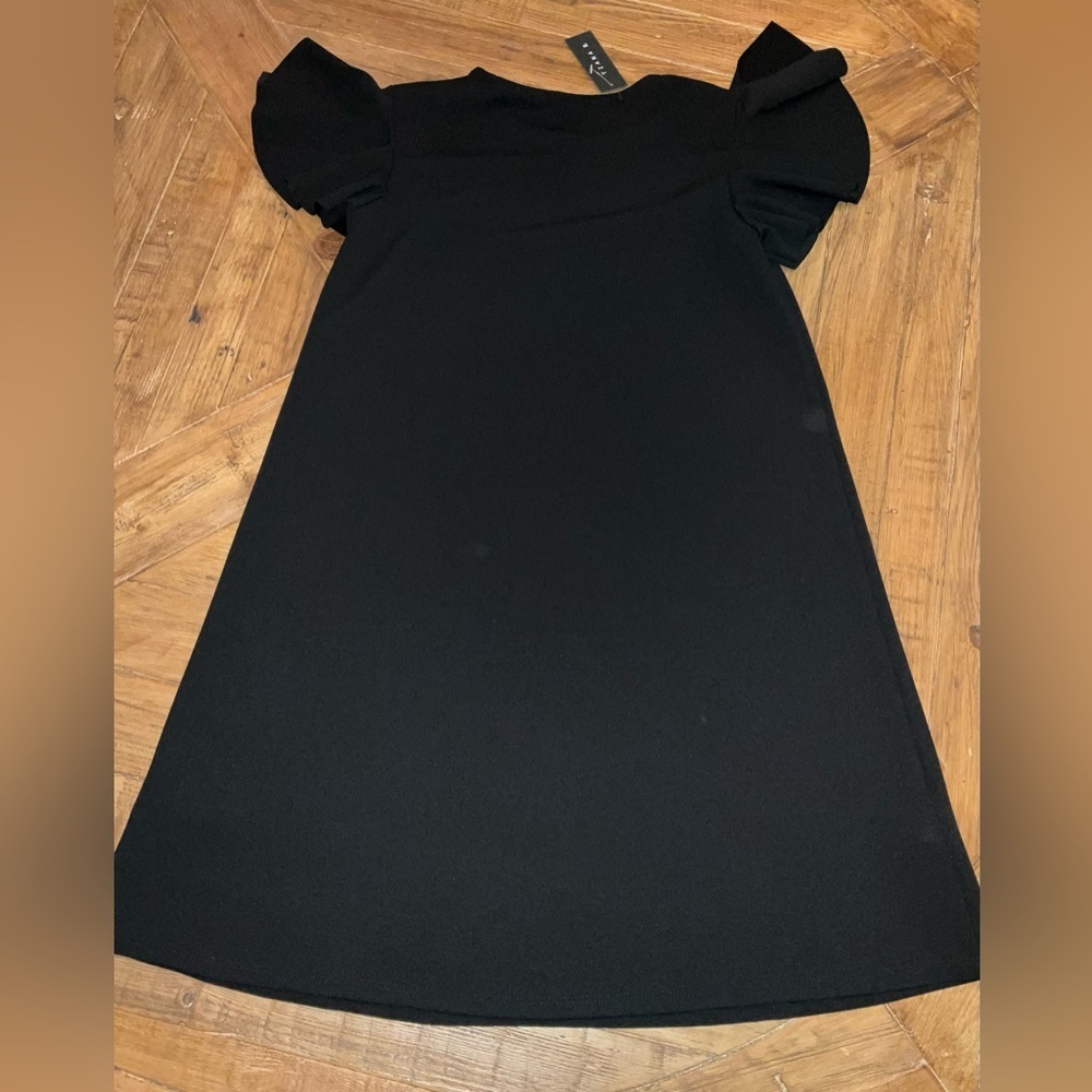 Tiana B. Scuba Crepe A-Line dress with short ruffle sleeves - size small - nwt